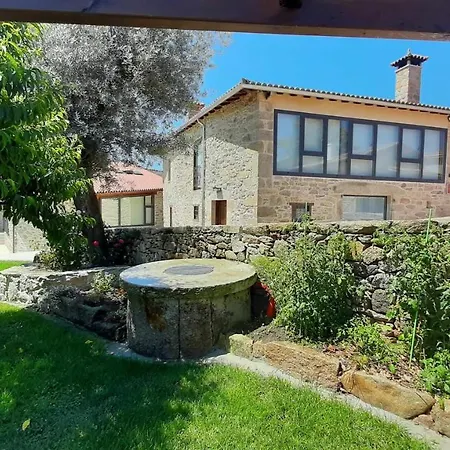 O Fogon Casa Ferrador Ribeira Sacra Apartmán *