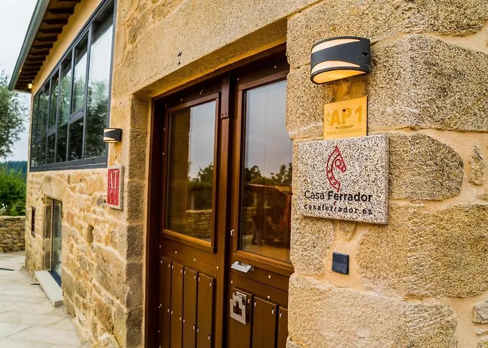 O Fogon Casa Ferrador Ribeira Sacra * Sober